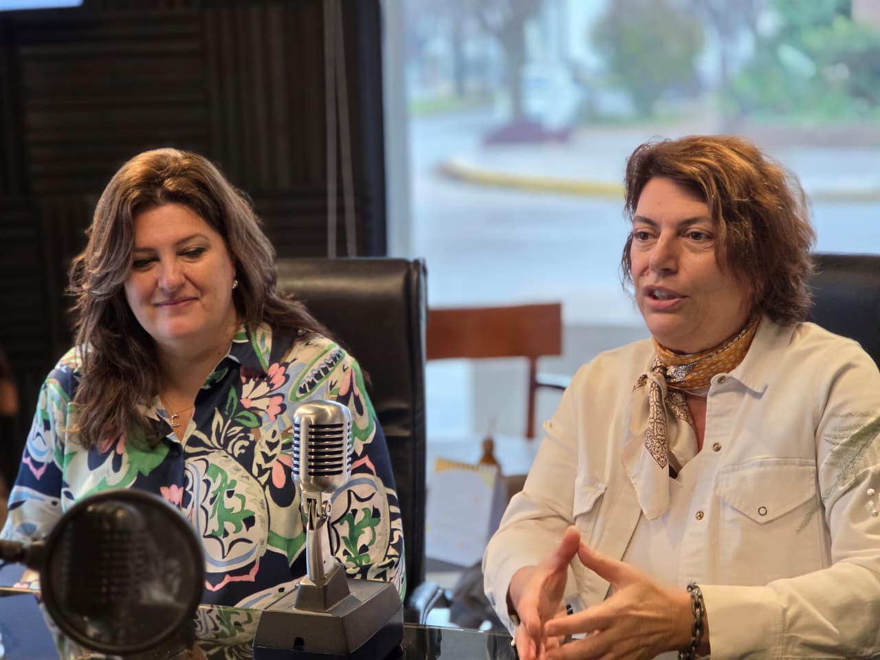 “Queremos volver a trabajar con el vecino como protagonista de la ciudad”: Verónica Crescente presentó junto a Celeste Menéndez los ejes de campaña